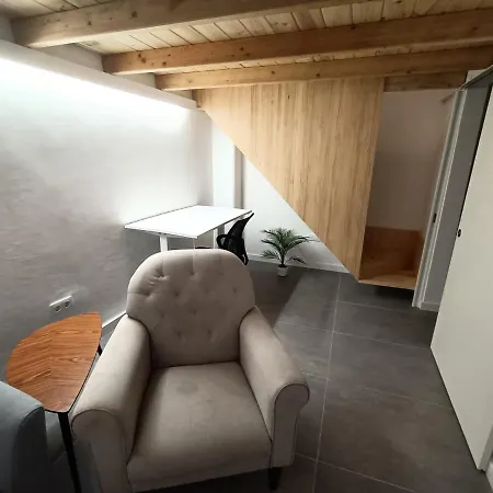 New & Modern Studio Loft 2 Daire